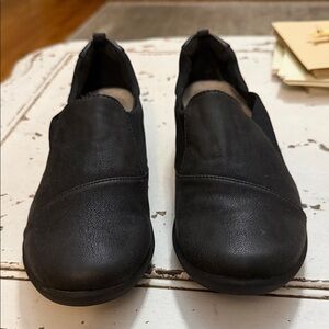 Clarks Sillian Paz Womens Slip-Ons